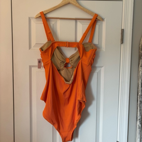 Old Navy Tie-Front Keyhole Bandeau-Style One-Piece Swimsuit 2X Coral Clay NWT - Picture 9 of 11